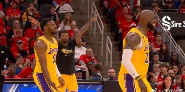 斗球足球直播-湖人剑指3-0！詹皇16+4连秀逆天操作 季后赛父子连线历史首现|布朗尼|勒布朗·詹姆斯|詹姆斯|火箭|布朗尼·詹姆斯_新浪体育_新浪新闻