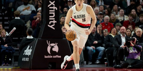 斗球足球直播-科尔谈杨瀚森：他是一名非常有技术的球员 能理解开拓者首轮选他