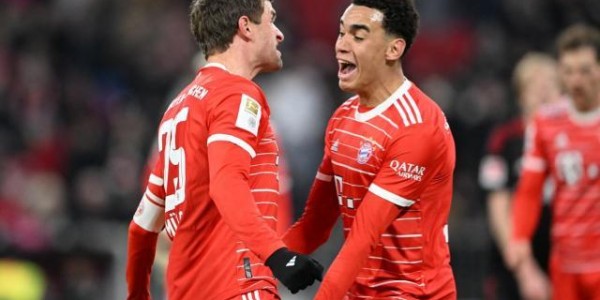 斗球免费直播平台-拜仁主场3球轻松取胜 德甲榜首大战半场出结果