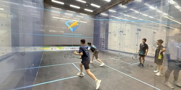 斗球电竞实时更新-她创业时没有人看好，现在却把这项小众运动卷出新高度|壁球|经慧|埃及|储阳|克拉_新浪体育_新浪新闻