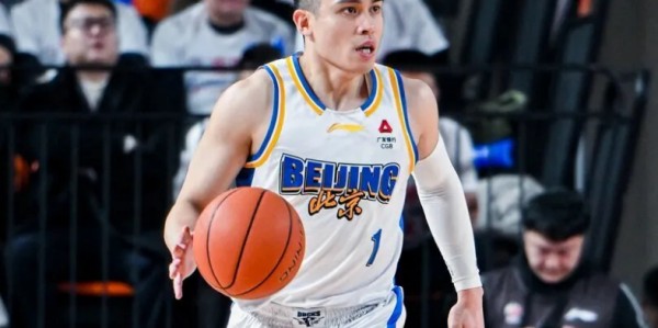斗球免费直播平台-北京横扫送广州5连败：翟晓川时隔476天轰两双 杰曼25+7+6三分