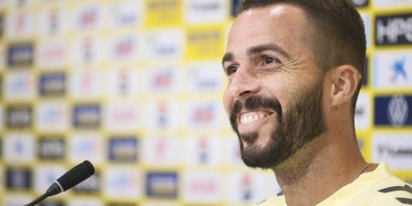 时隔217天！前西甲名将宣布复出：3年2次对抗癌症 全队祝贺