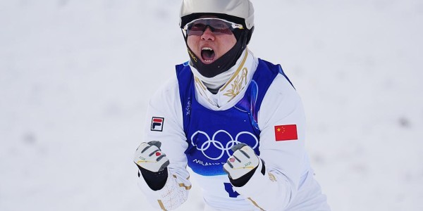 斗球体育直播-彼此扶持造就冠军夫妻，王心迪不用再“嫉妒”徐梦桃的金牌了