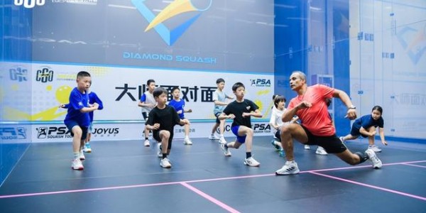 斗球电竞实时更新-她创业时没有人看好，现在却把这项小众运动卷出新高度|壁球|经慧|埃及|储阳|克拉_新浪体育_新浪新闻